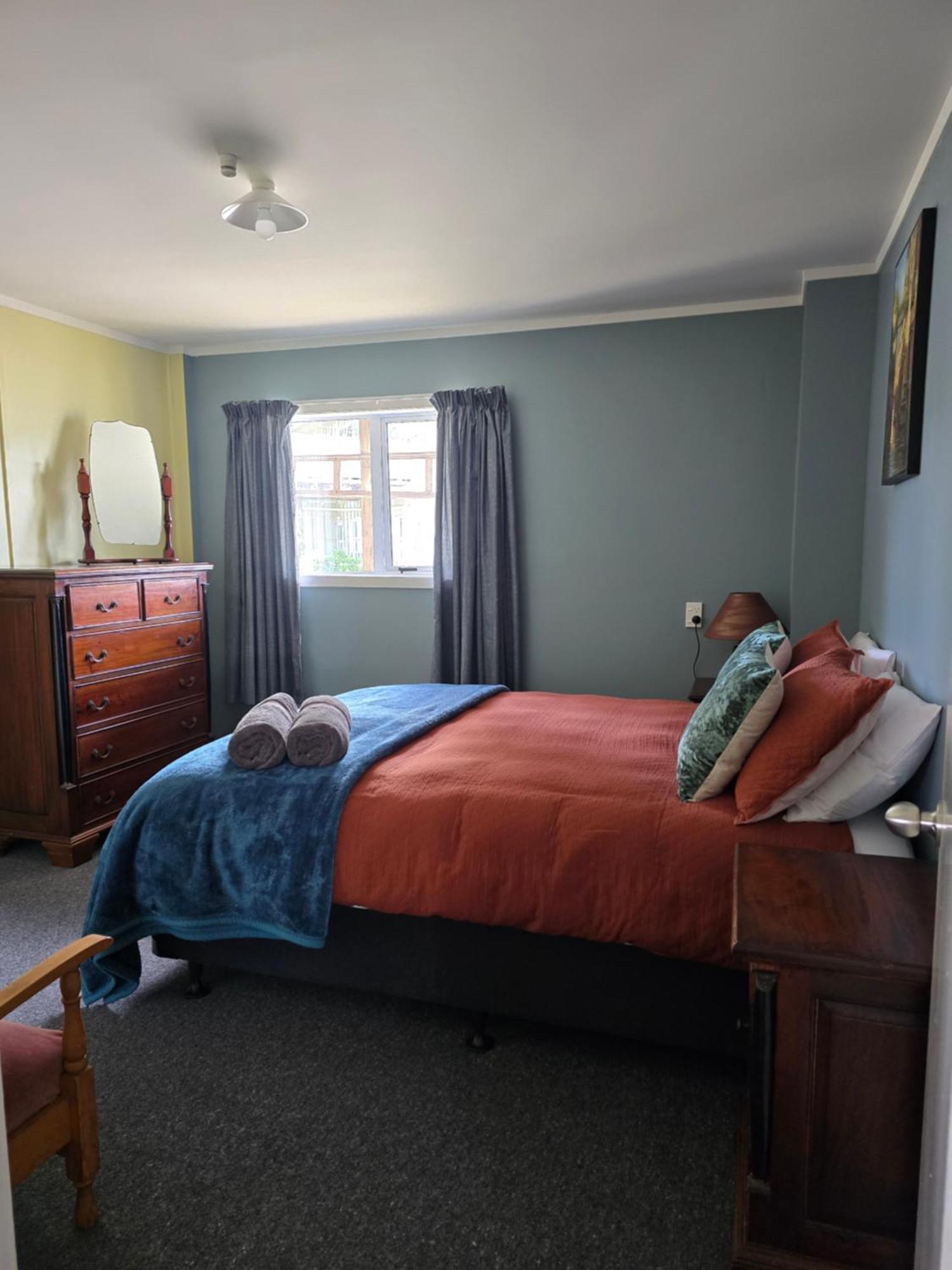 The Redbarn Villa Turangi Exterior photo